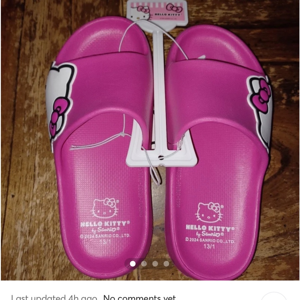 Hello kitty slipper
